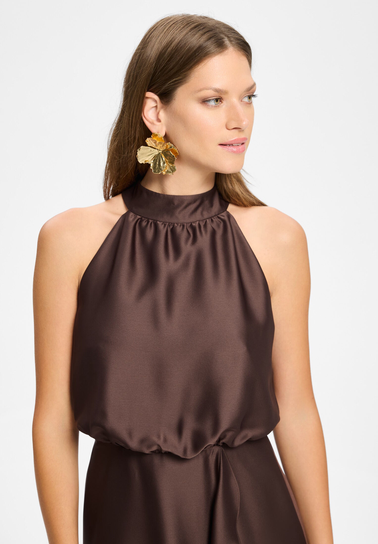 Cocktailkleid aus Satin mit Volant