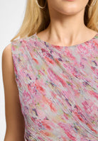 Plissiertes Kleid mit Metallicfäden