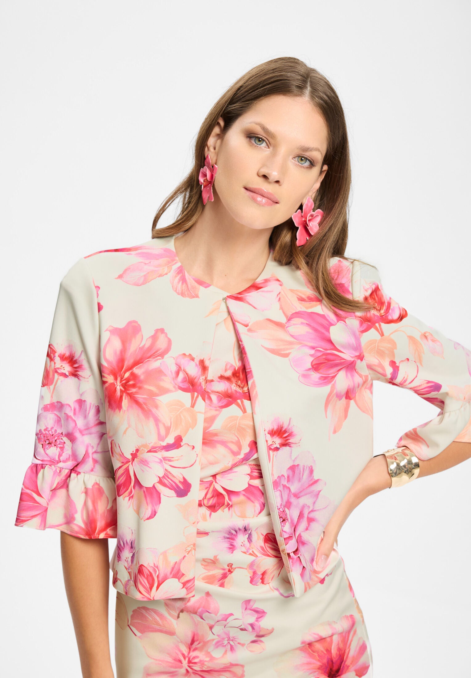 Kastige Jacke aus bedrucktem Scuba mit Rüsche am Ärmelsaum