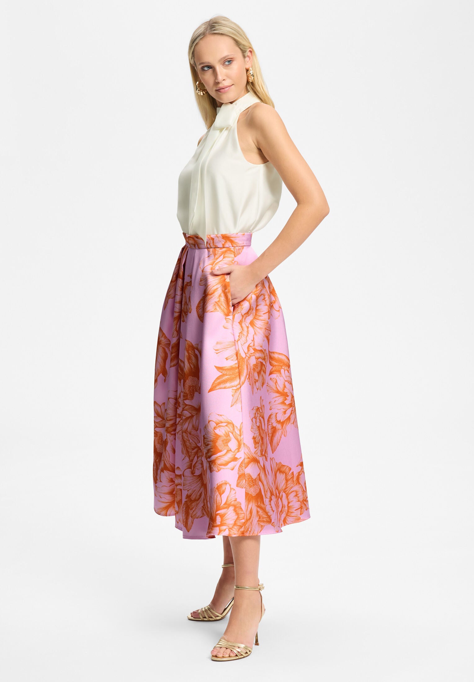 Ärmelloses Top mit Schluppe aus nachhaltigem Satin