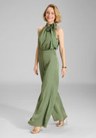Jumpsuit mit Schluppe aus Satin