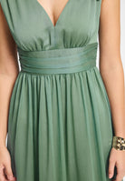 Cocktailkleid aus Crinkle Chiffon mit Volant Detail