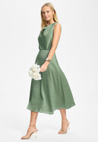 Cocktailkleid aus Satin mit Wasserfall Ausschnitt