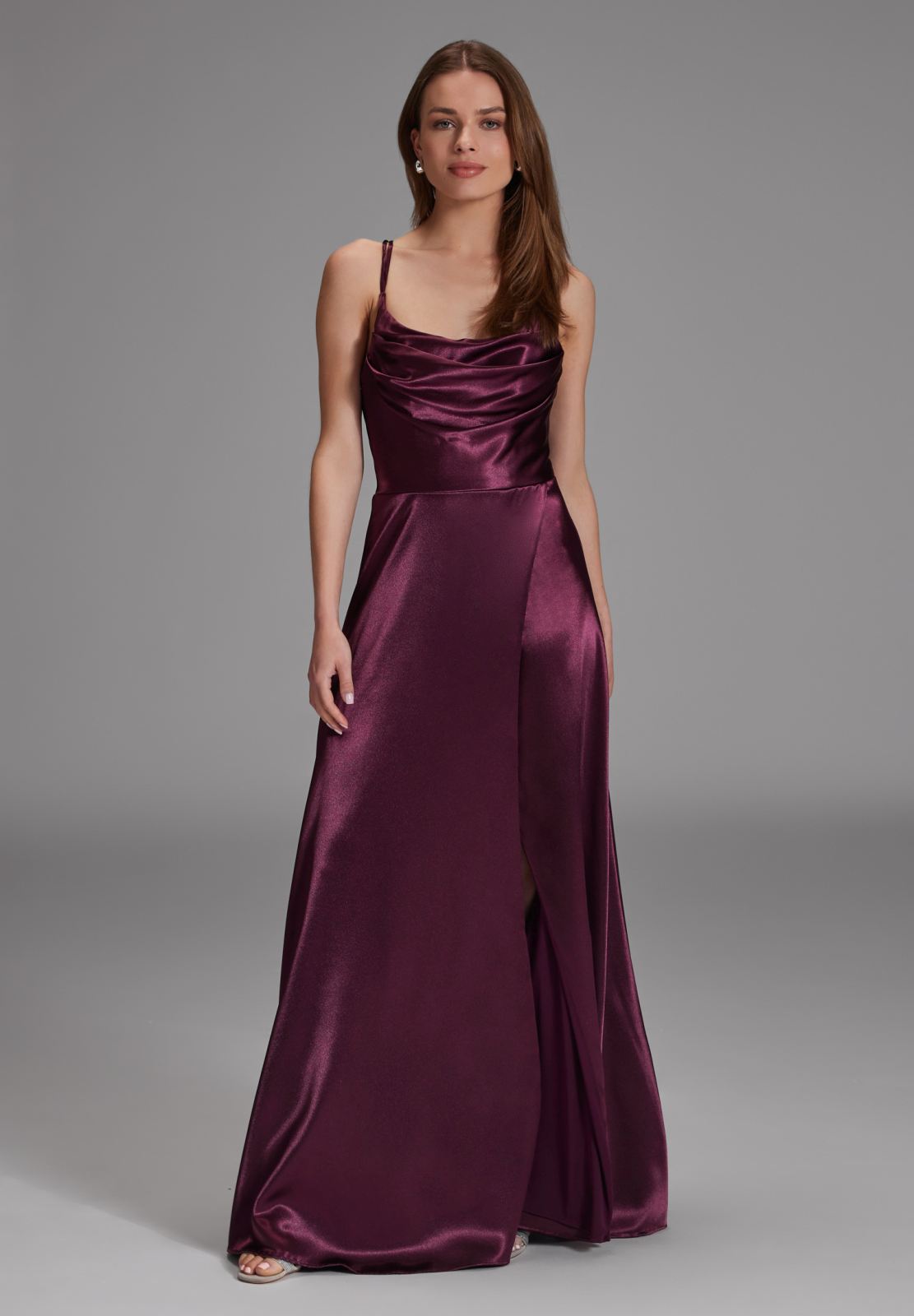 Satin-Abendkleid mit Gehschlitz