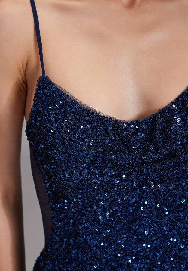 Slipdress mit transparenter Rückenpartie