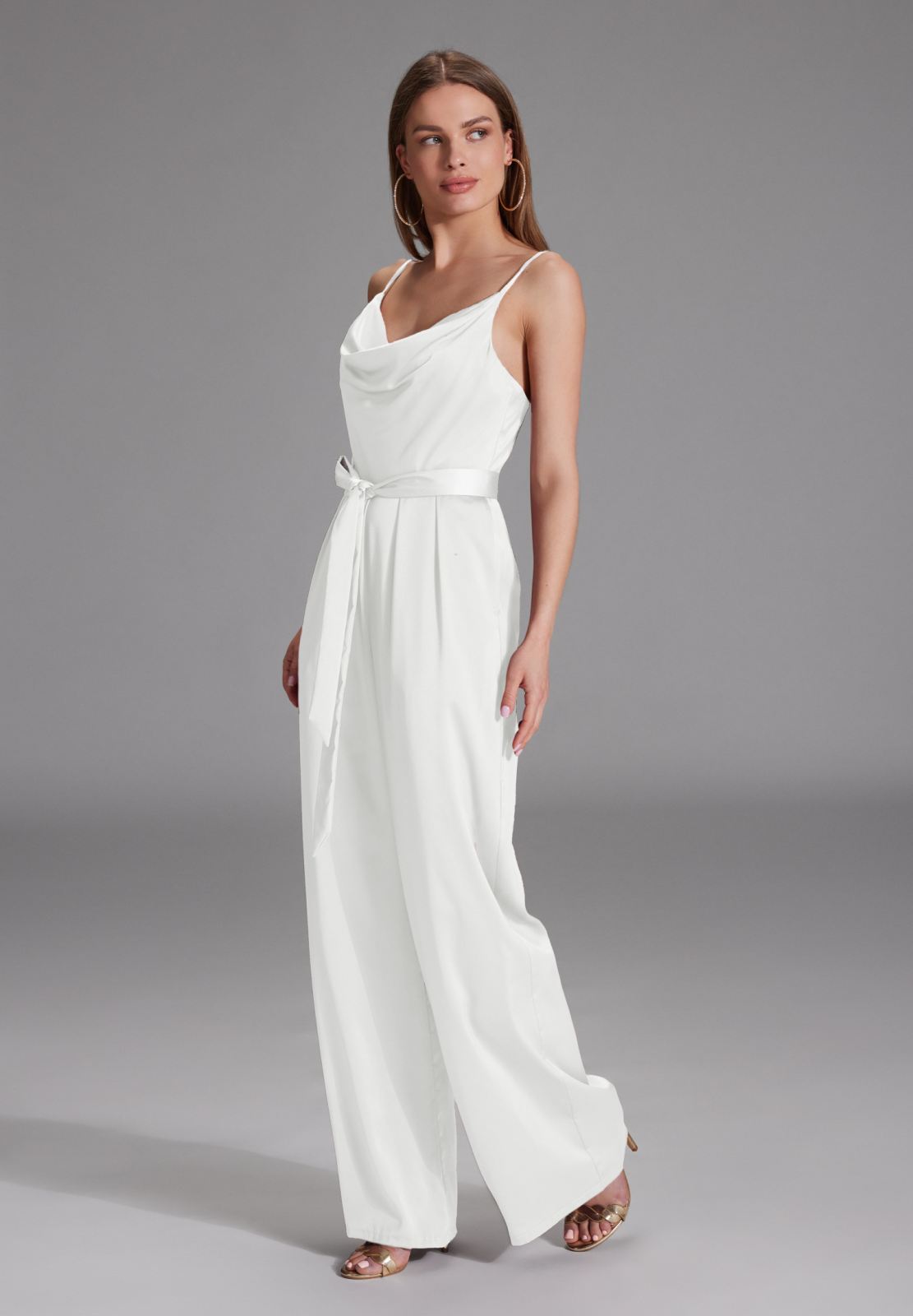 Satin Jumpsuit mit Bindegürtel