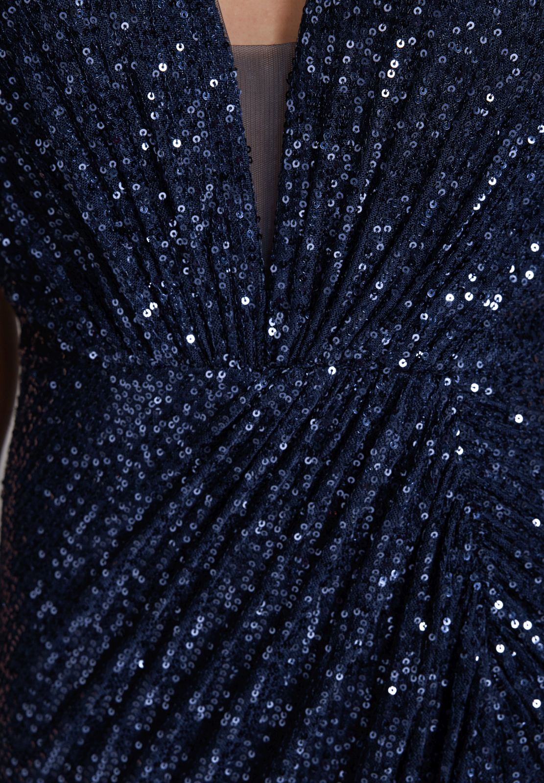 Neckholder Paillettenkleid mit Beinschlitz