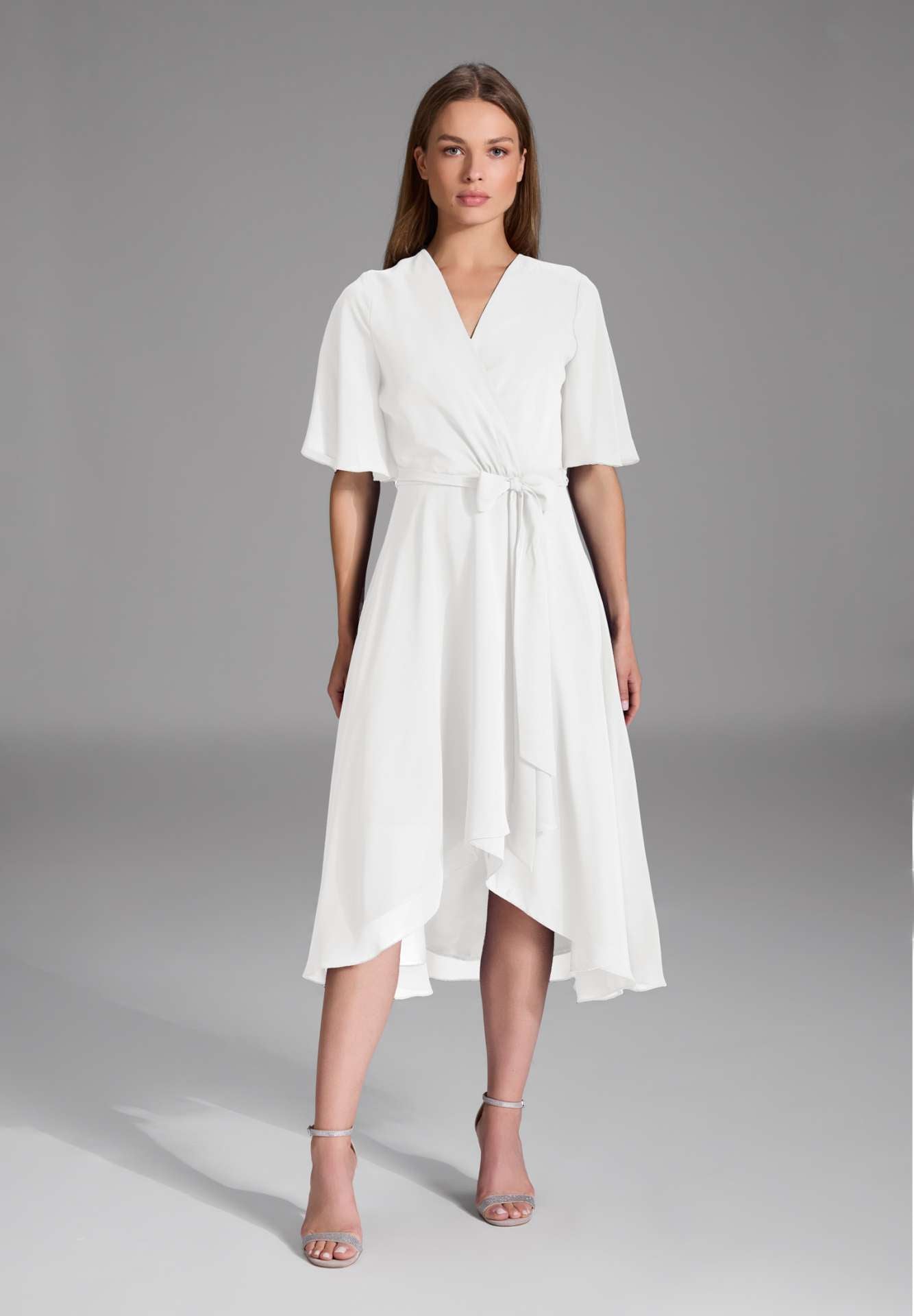 Chiffon Kleid in Wickel Optik mit Vokuhila Saum ivory