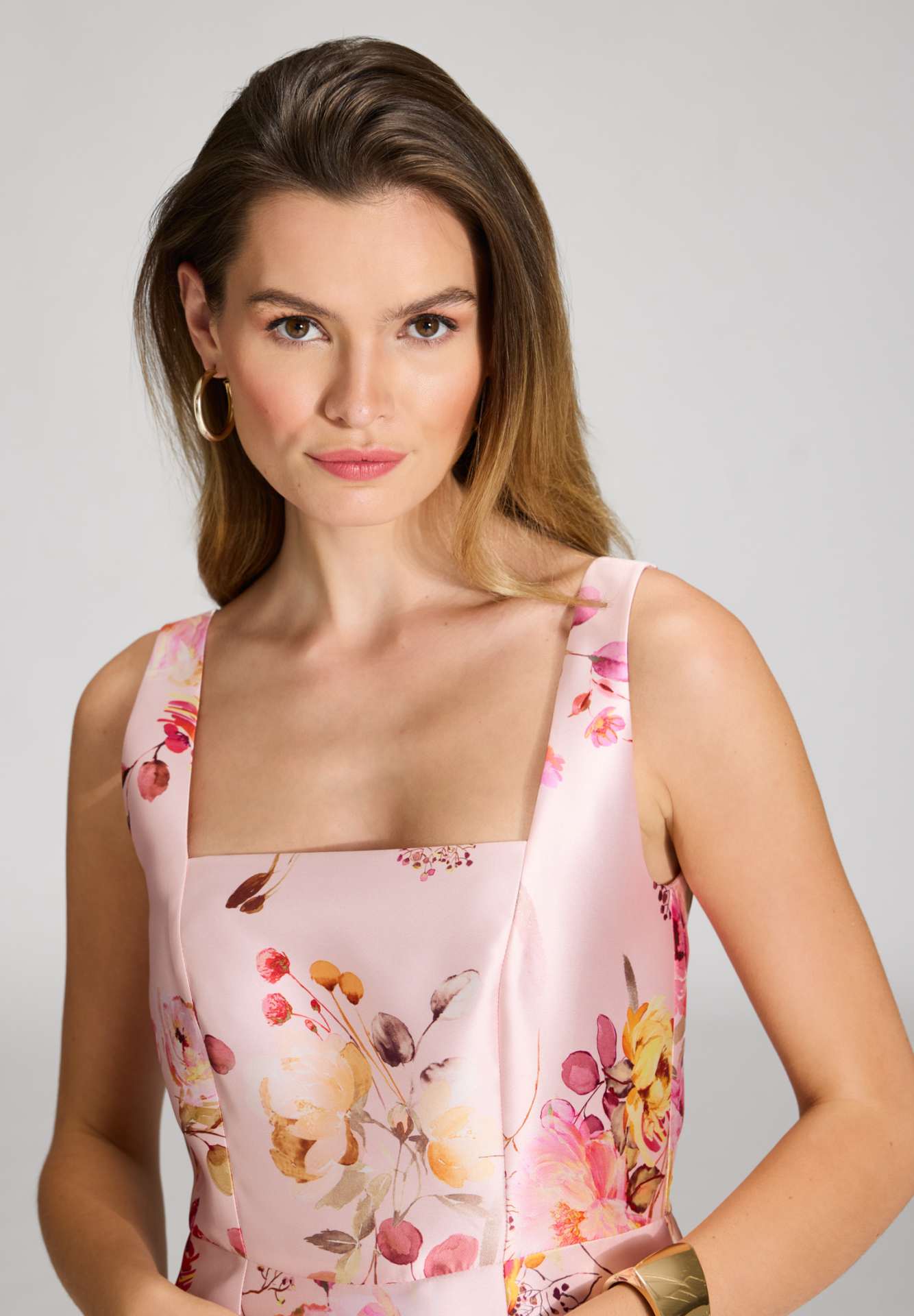 Cocktailkleid mit Karree-Ausschnitt aus floral bedrucktem Twill