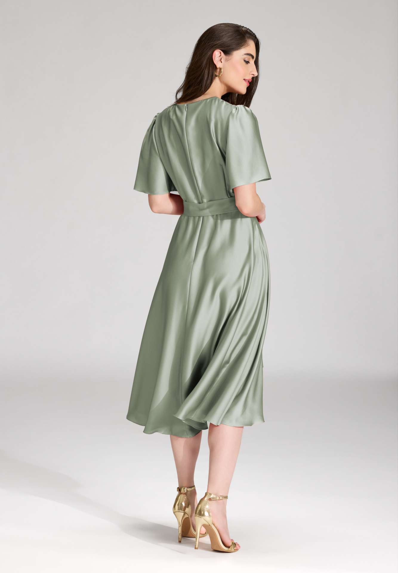 Cocktailkleid aus nachhaltigem Satin in Wickel Optik