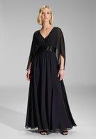 Abendkleid mit Cape aus Chiffon black