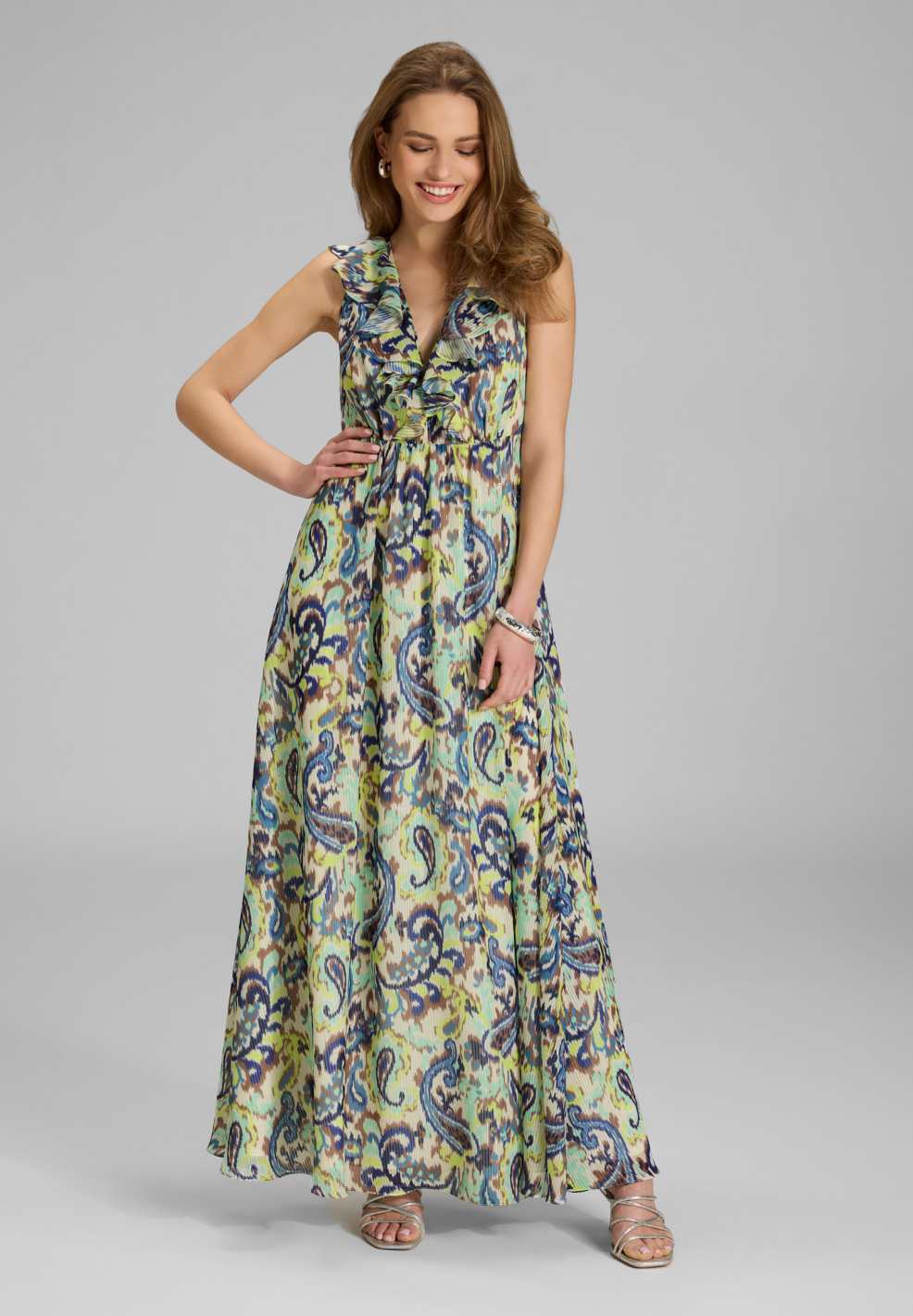 Maxikleid mit Rüschen aus bedrucktem Chiffon mit Glitzerstreifen Buttercup Cream