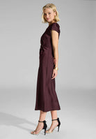 Slip Dress aus Satin mit Twist Detail