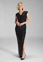 Abendkleid aus funkelnder Paillette mit Wickelausschnitt und Beinschlitz black