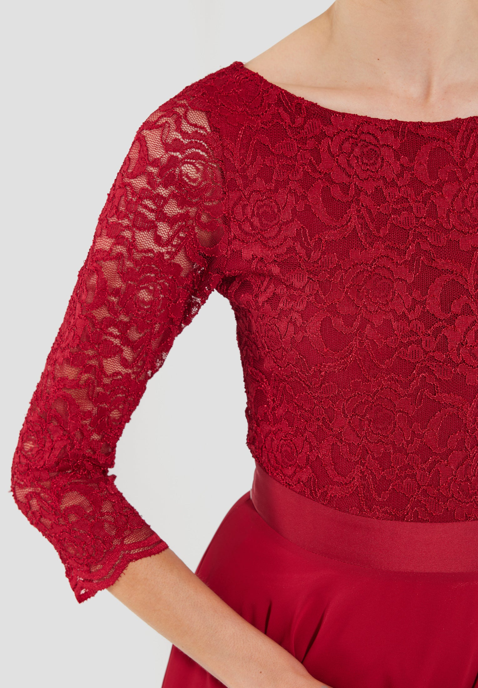 Abendkleid Midi mit Oberteil aus floraler Spitze und Chiffon Rock