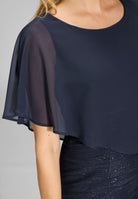 Cocktailkleid mit Überwurf