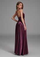 Satin-Abendkleid mit Gehschlitz