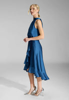 Cocktailkleid aus Satin mit Volant