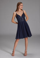 Cocktailkleid aus Material-Mix navy