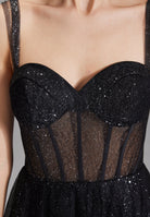 Tüllrobe mit Schimmereffekt