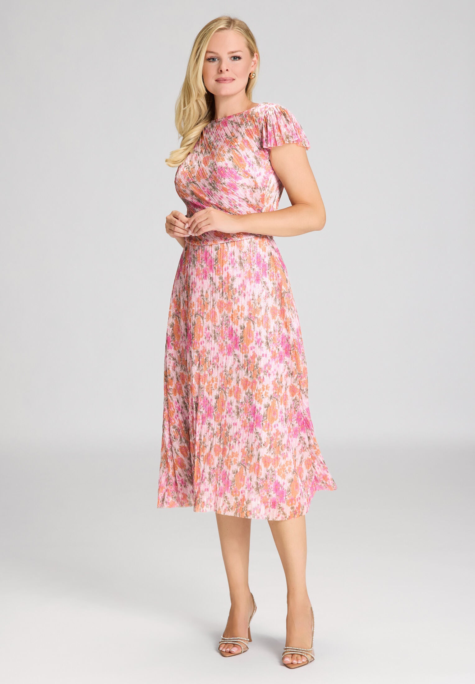 Midi Kleid aus bedrucktem Plissee Jersey mit kurzen Ärmeln raspberry pink | multi