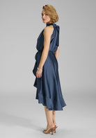 Cocktailkleid aus Satin mit Volant