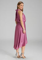 Cocktailkleid aus Satin mit Volant