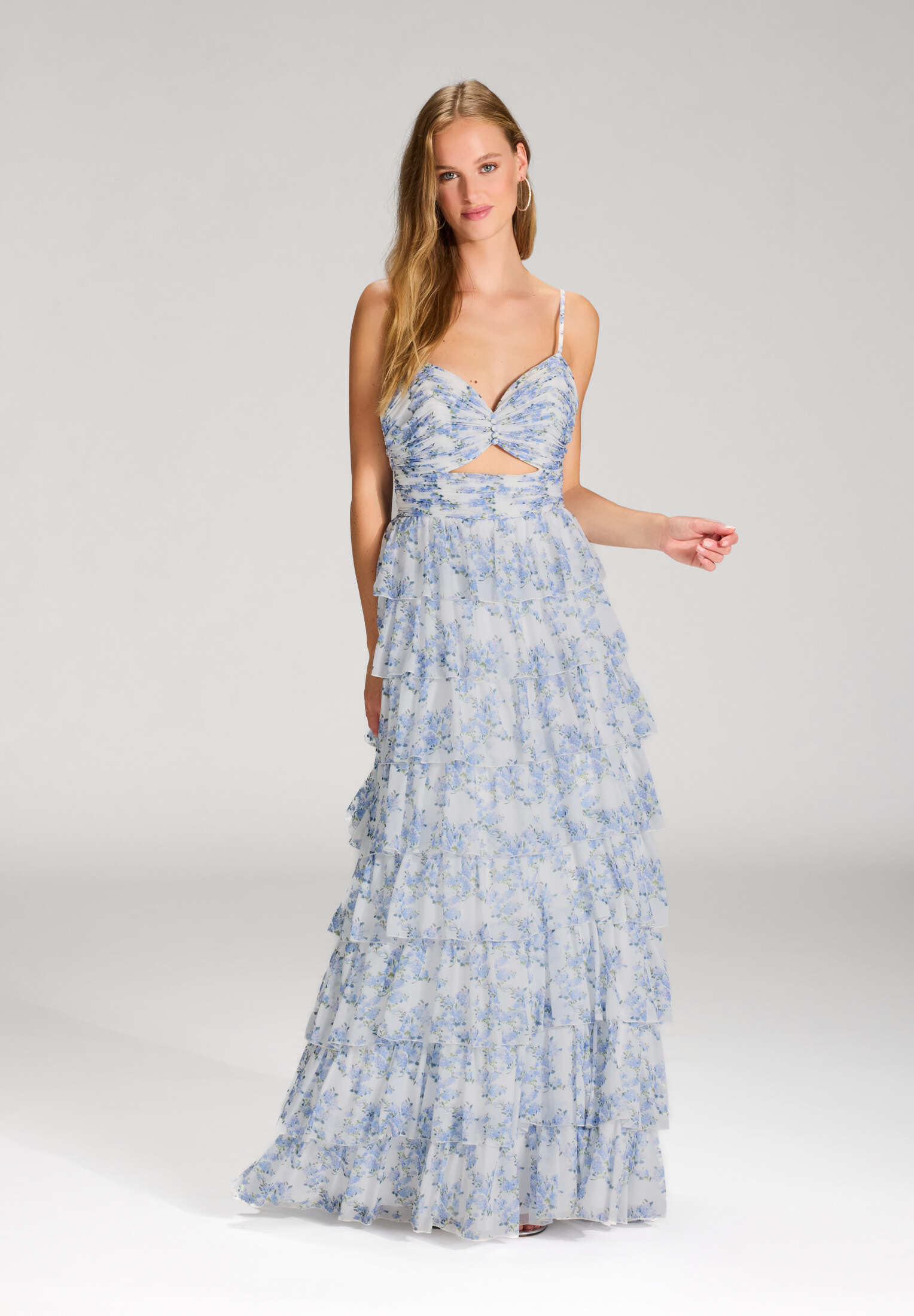 Printkleid mit Volantrock und Cut-out Detail ivory | sky blue