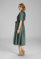 Cocktailkleid aus Satin in Wickel Optik