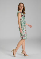 Etui Kleid aus bedrucktem Scuba mit Wickel-Ausschnitt