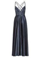 Satinkleid mit Beinschlitz