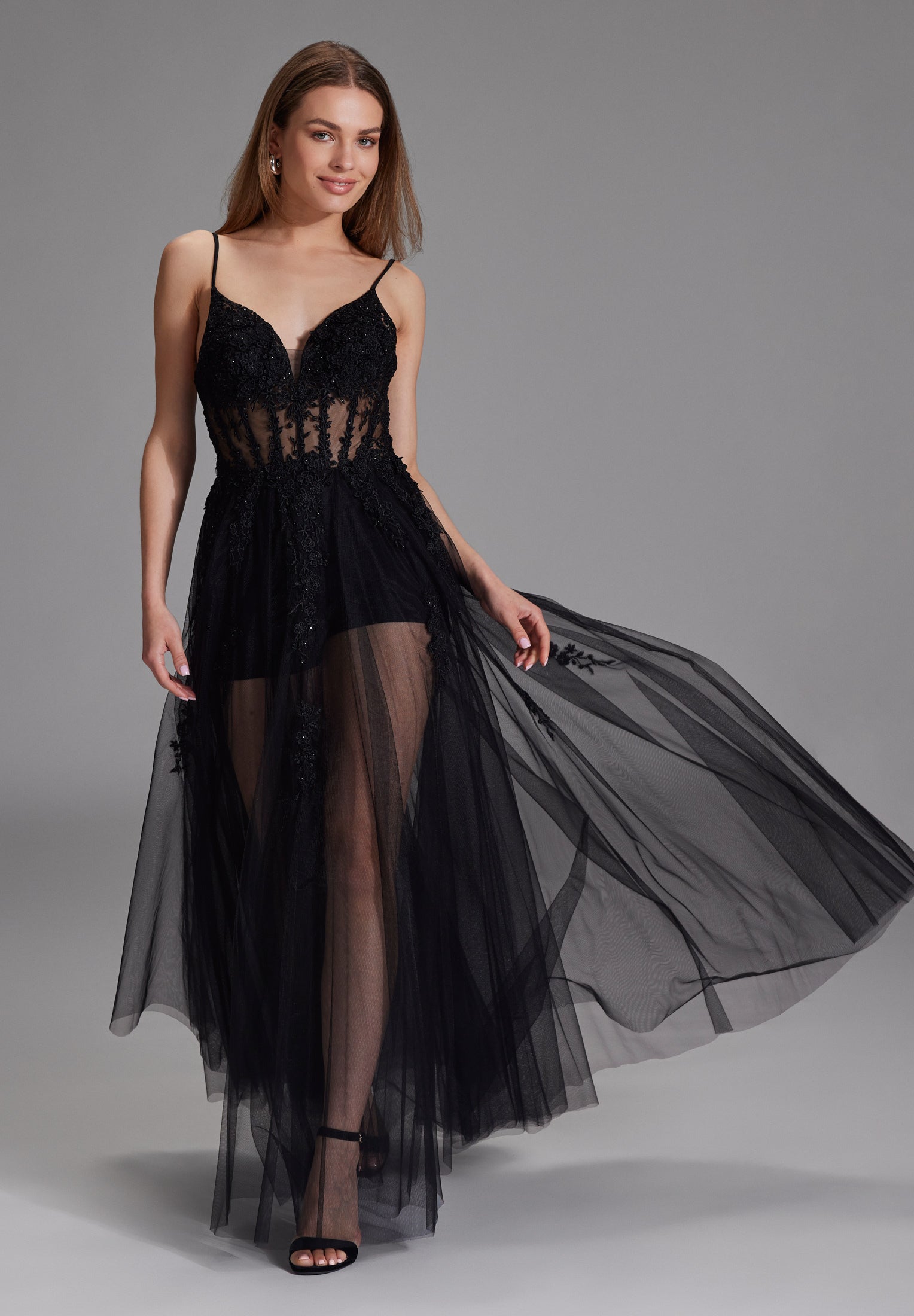 Tüllkleid mit kurzer Jerseyhose