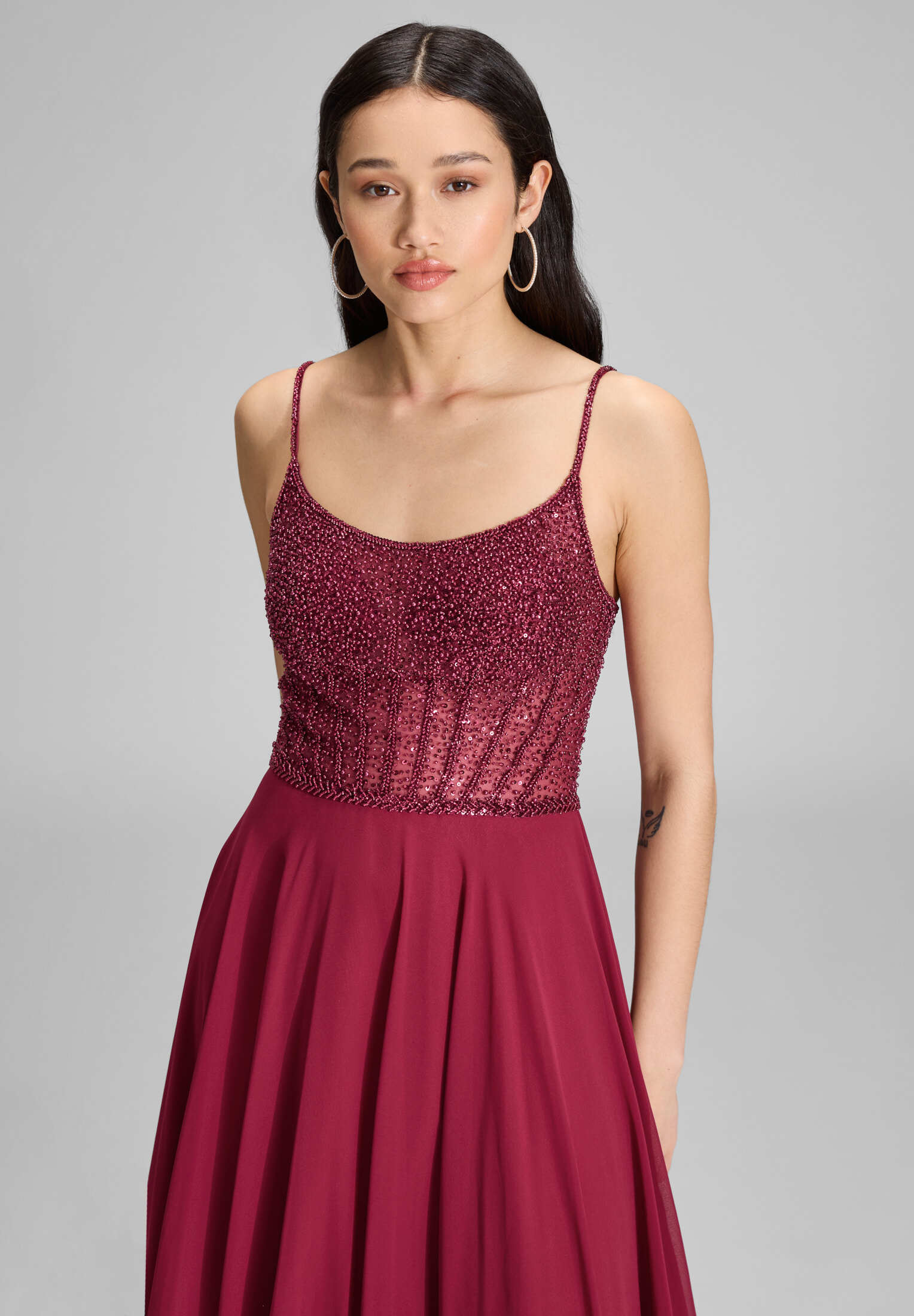 Chiffonkleid mit besticktem Top