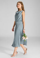 Cocktailkleid aus Satin mit Wasserfall Ausschnitt