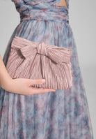 Abendtasche mit Schleifenapplikation