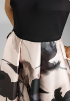 Cocktail Kleid aus bedrucktem Twill mit Scuba Oberteil