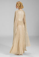 Abendkleid aus glänzendem Plissee Jersey mit langen Cape Ärmeln