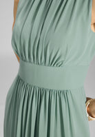 Chiffonkleid mit Taillenpasse